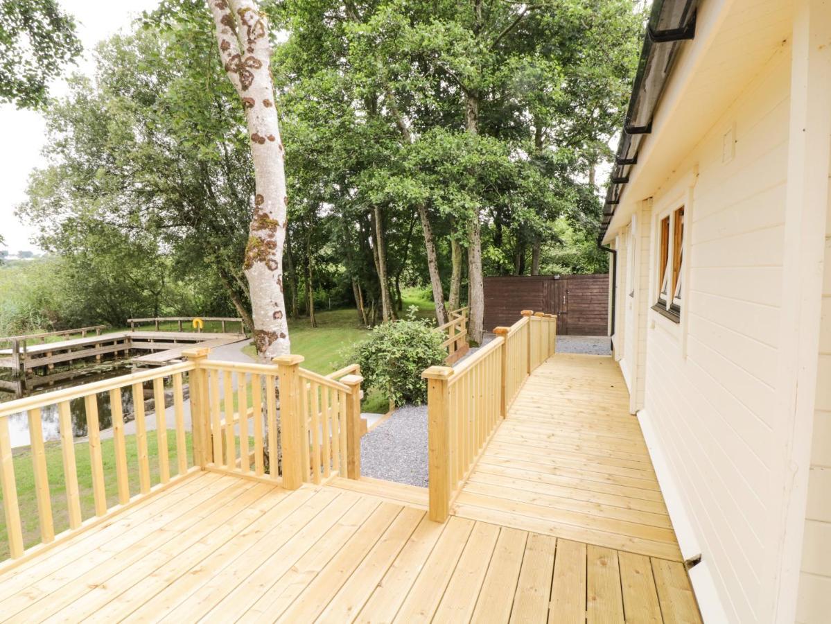 Port Heron Lodge Атлон Экстерьер фото